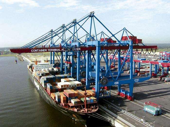 Yuntian Crane.jpg'dan Portal Konteyner Vinç Portal Container Crane From Yuntian Crane.jpg