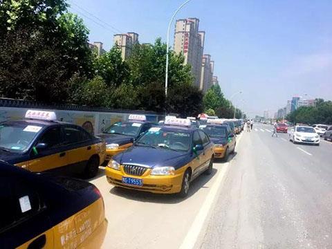 Aşk biz action.jpg içinde olduğumuzu test eder Love helps test we are in action.jpg